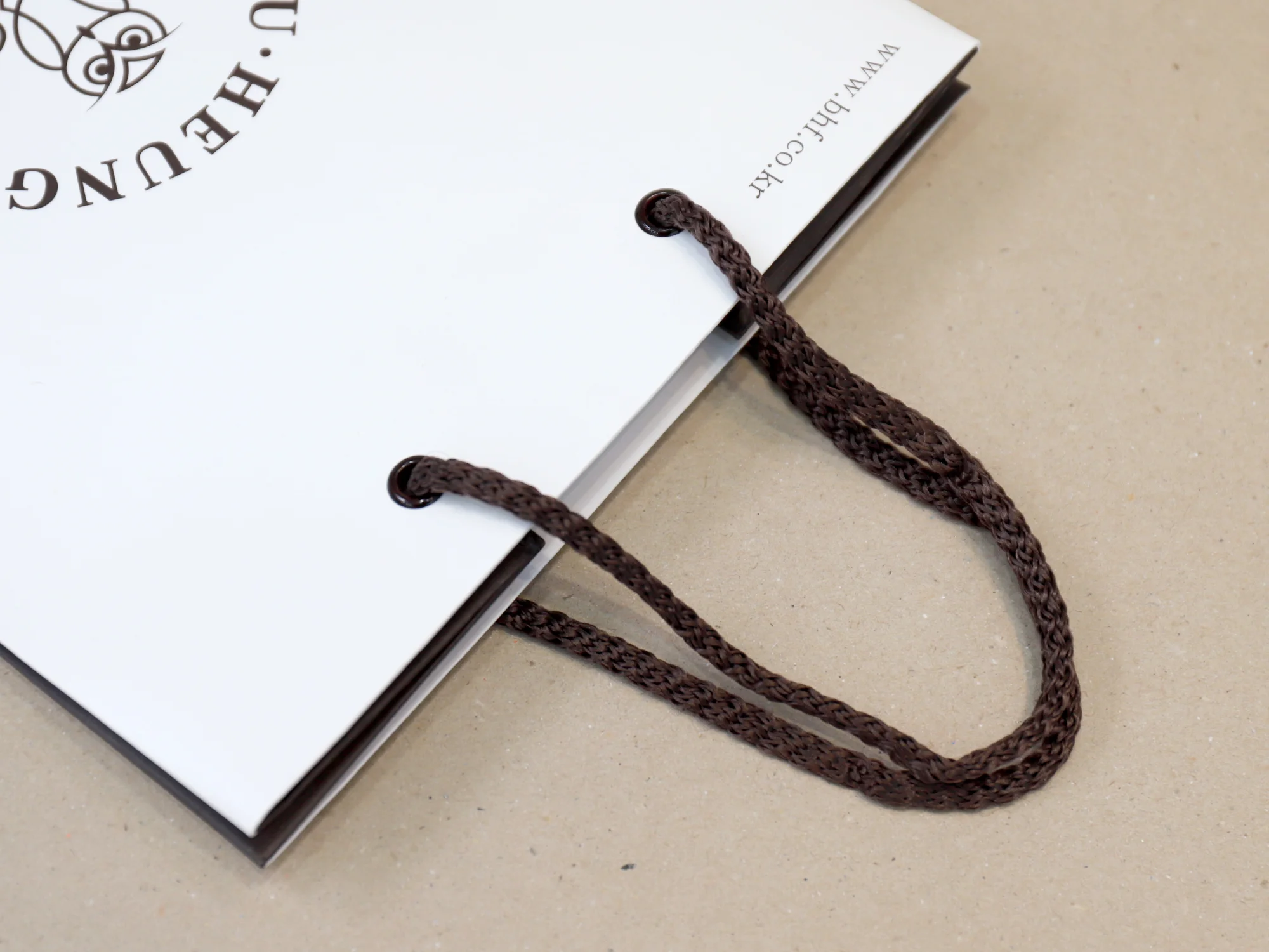 에이치제이궁 부흥가구 쇼핑백 쇼핑백 제작 사례 - 방산포장