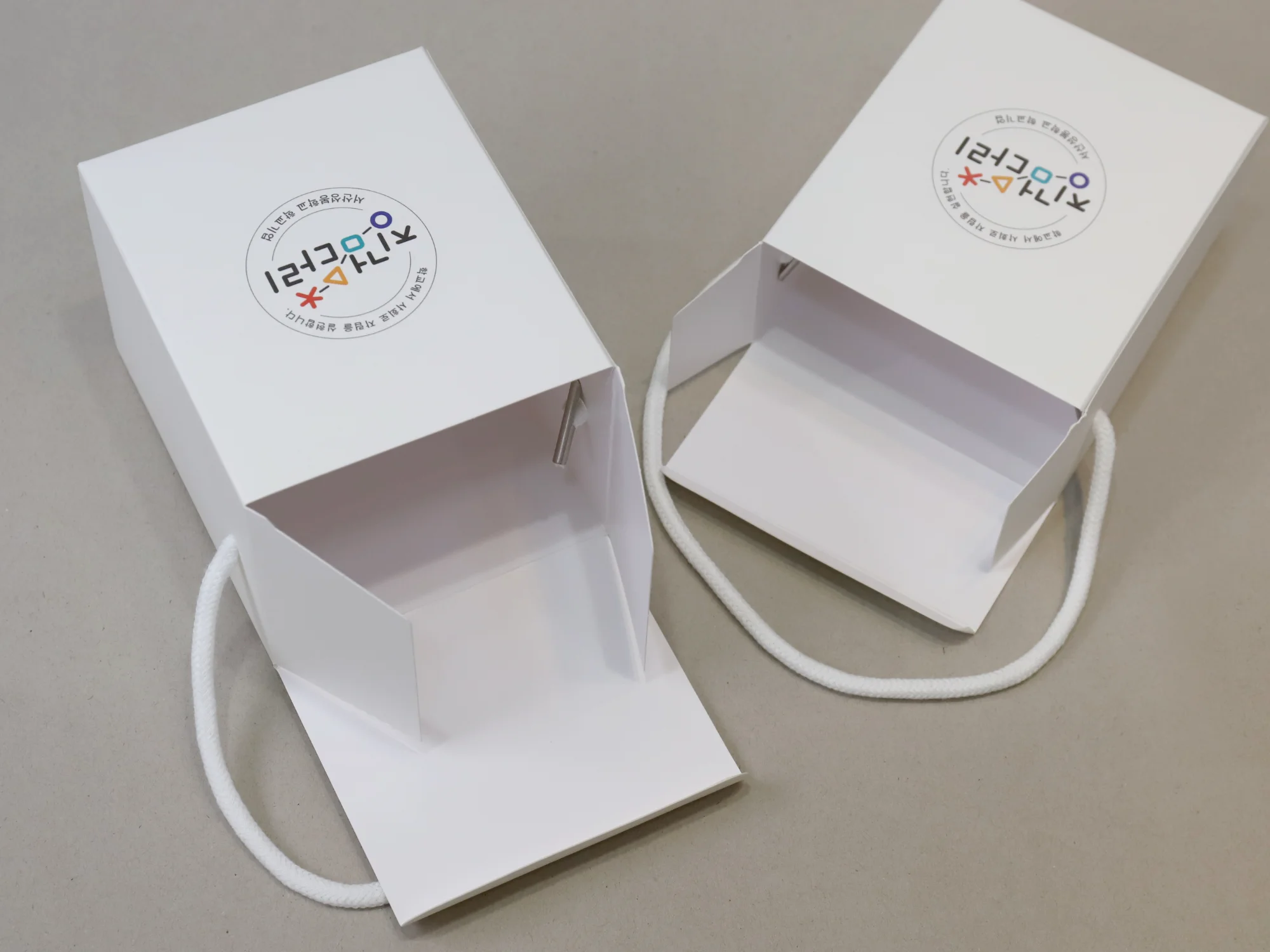 징검다리 드립백  손잡이 박스 박스 제작 사례 - 방산포장