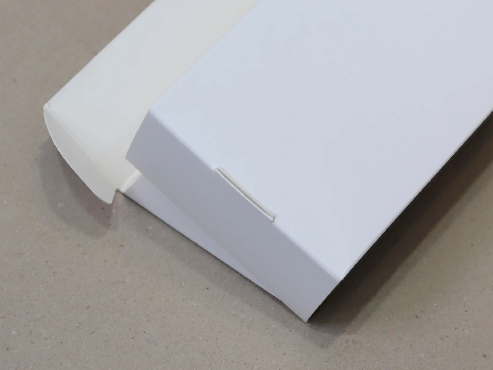 투닷츠 초콜릿 G형 박스 박스 제작 사례 - 방산포장