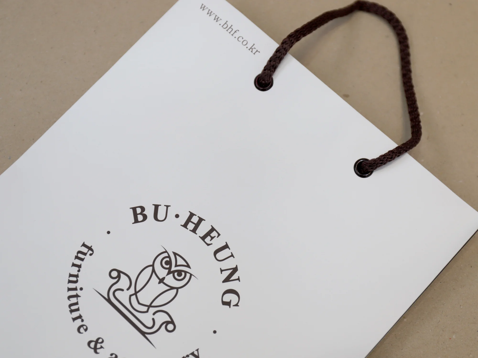 에이치제이궁 부흥가구 쇼핑백 쇼핑백 제작 사례 - 방산포장