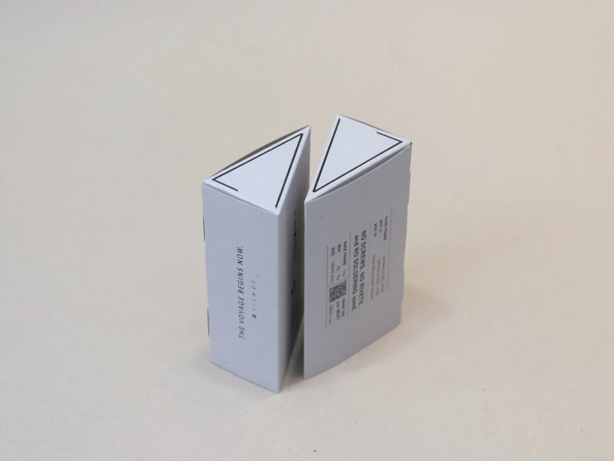 비아모프 안경 삼각 조립식 박스 박스 제작 사례 - 방산포장