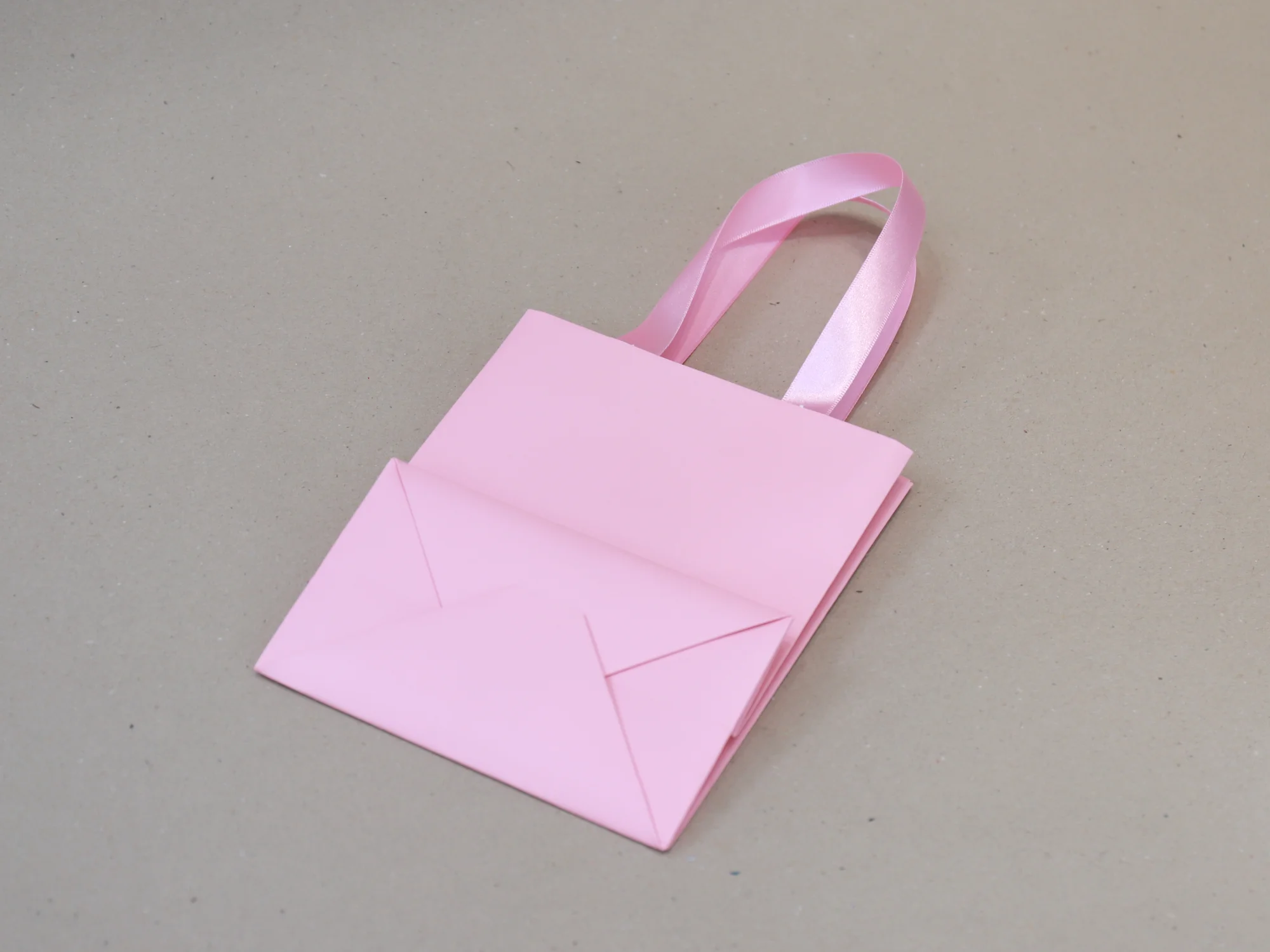 부씨 매립 쇼핑백 (핑크) 쇼핑백 제작 사례 - 방산포장