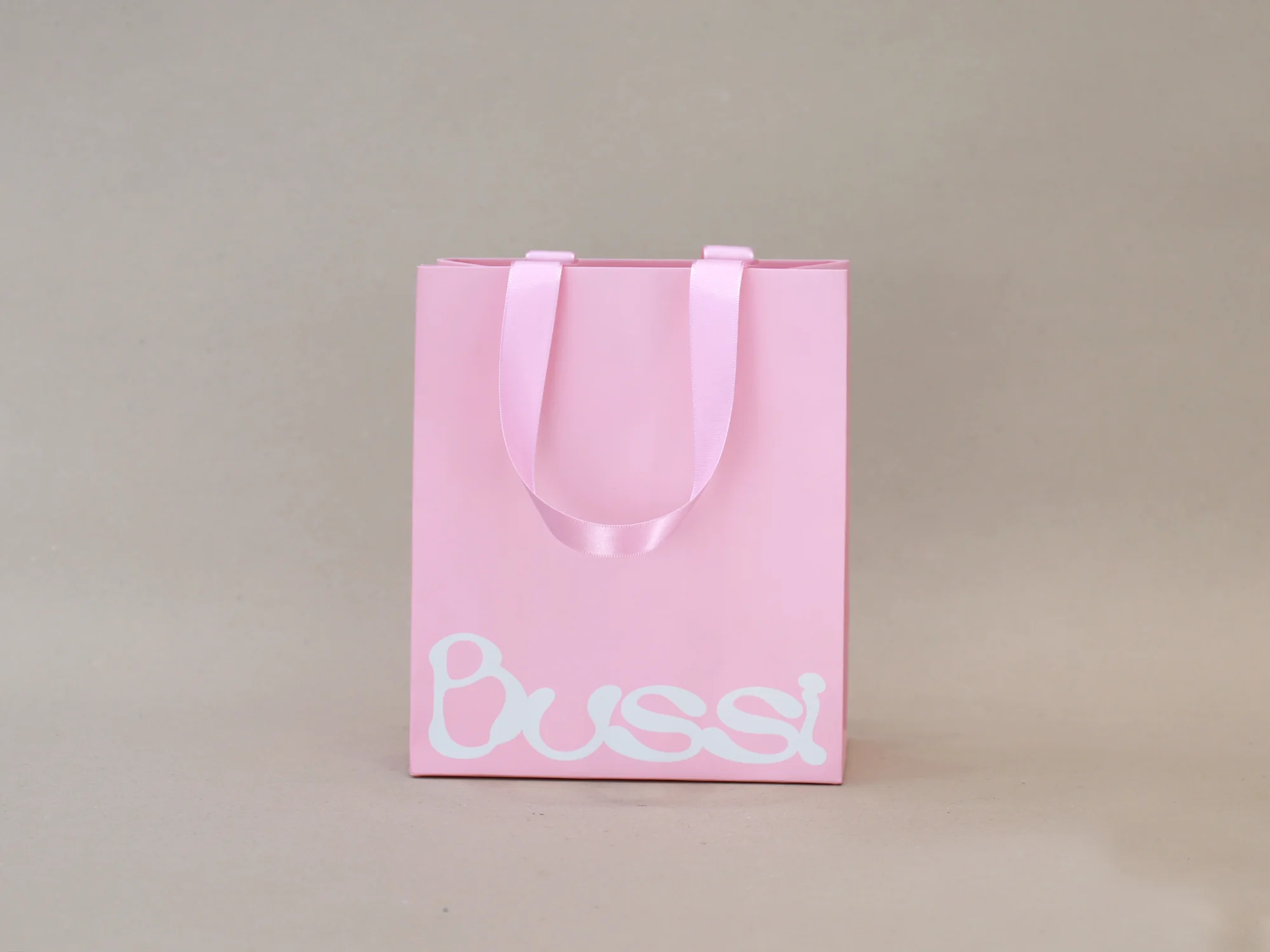 부씨 매립 쇼핑백 (핑크) 쇼핑백 제작 사례 - 방산포장