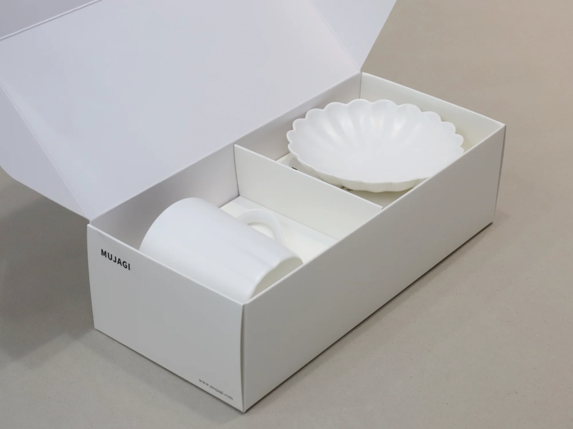 무자기 잔+접시 G형 박스 박스 제작 사례 - 방산포장