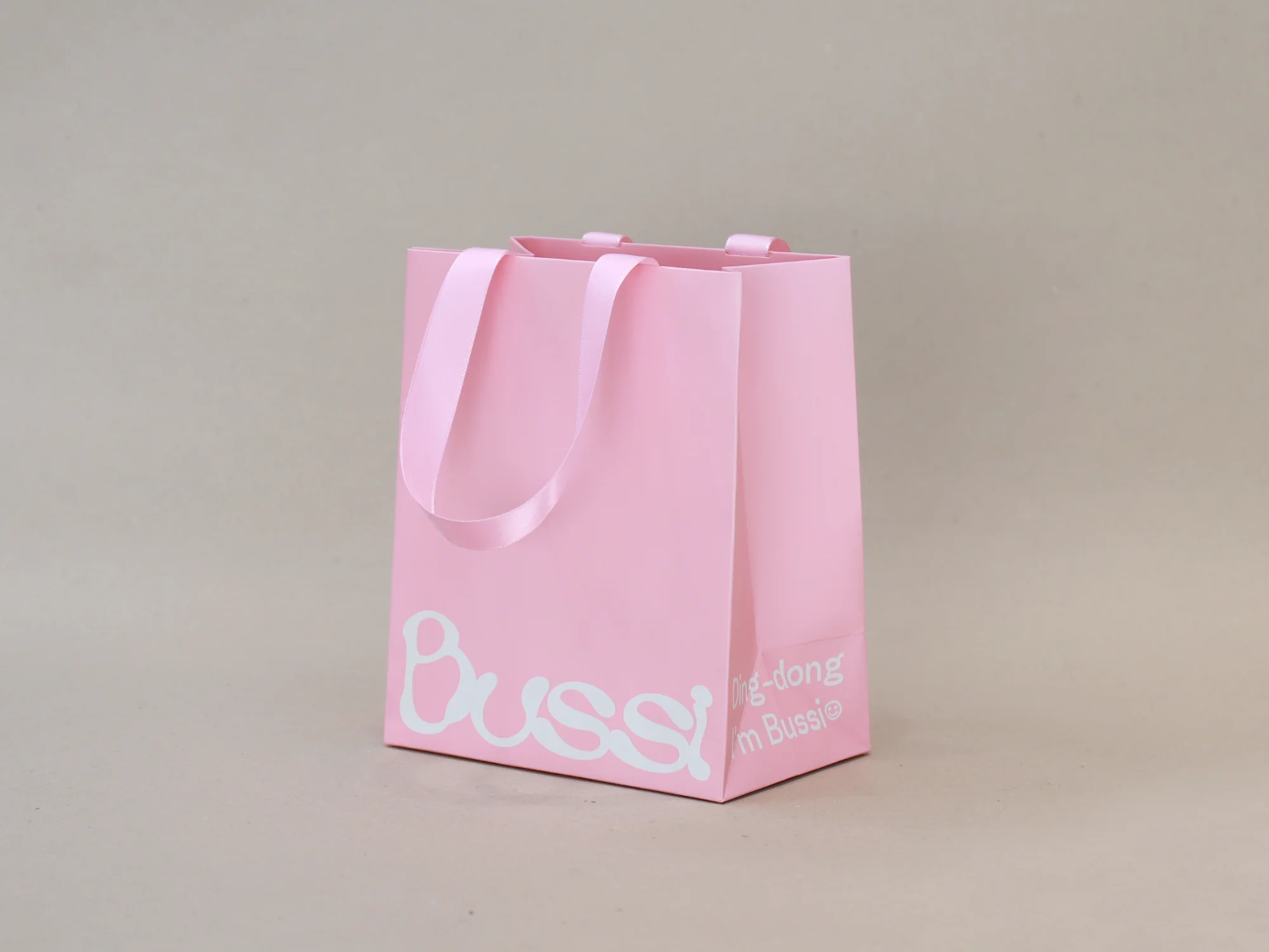 부씨 매립 쇼핑백 (핑크) 쇼핑백 제작 사례 - 방산포장