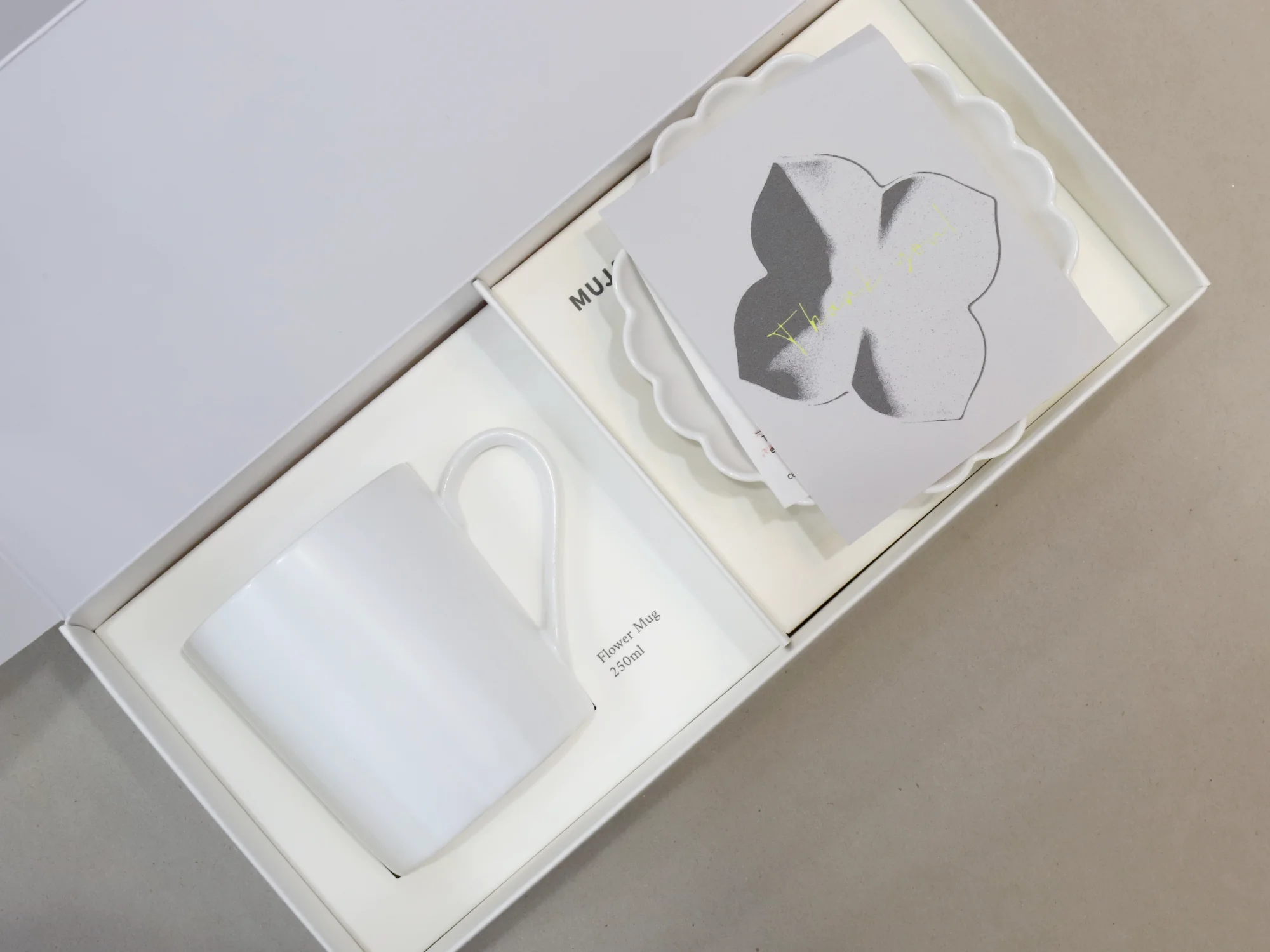 무자기 잔+접시 G형 박스 박스 제작 사례 - 방산포장