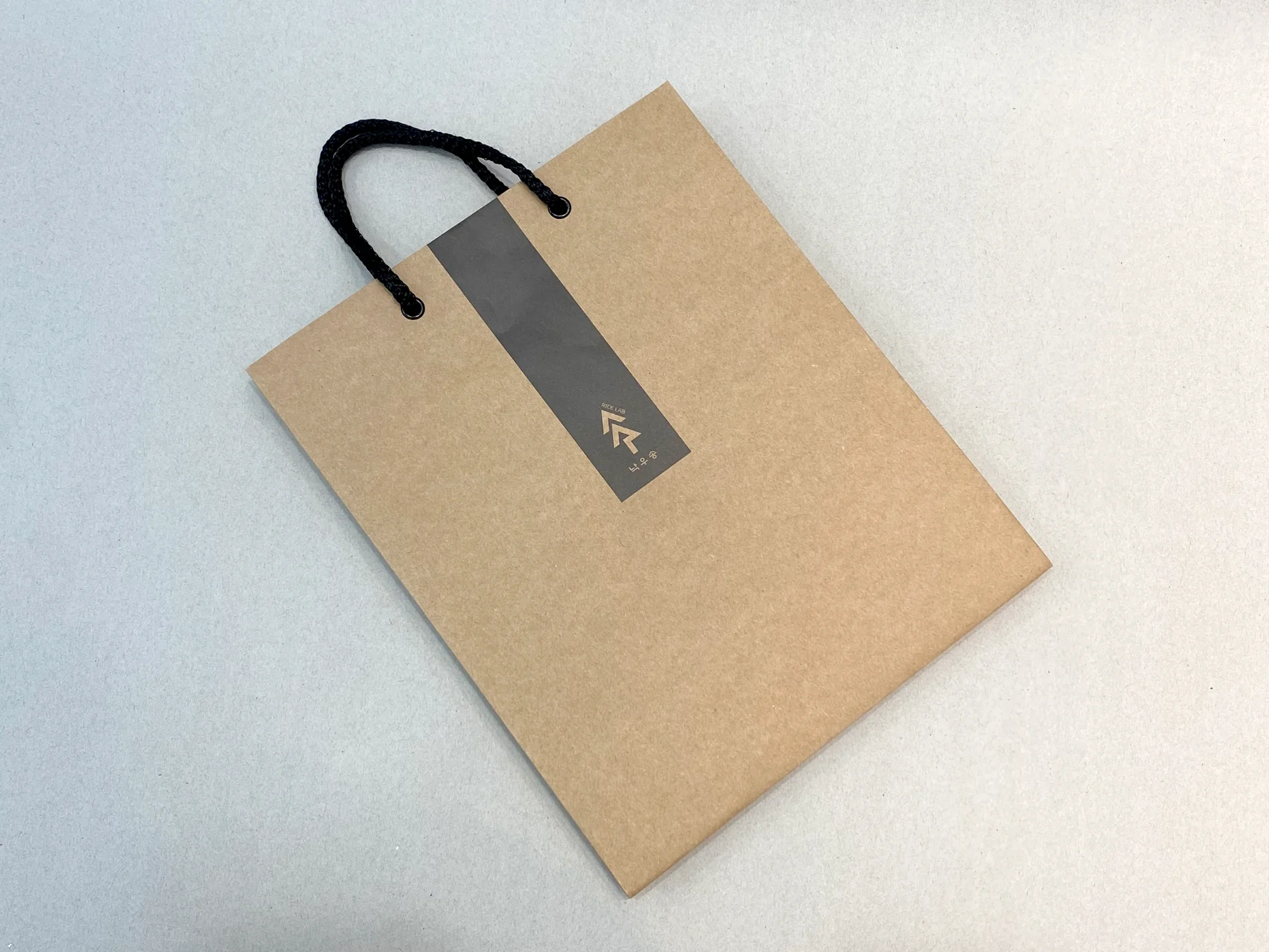 낙우송 쇼핑백 쇼핑백 제작 사례 - 방산포장