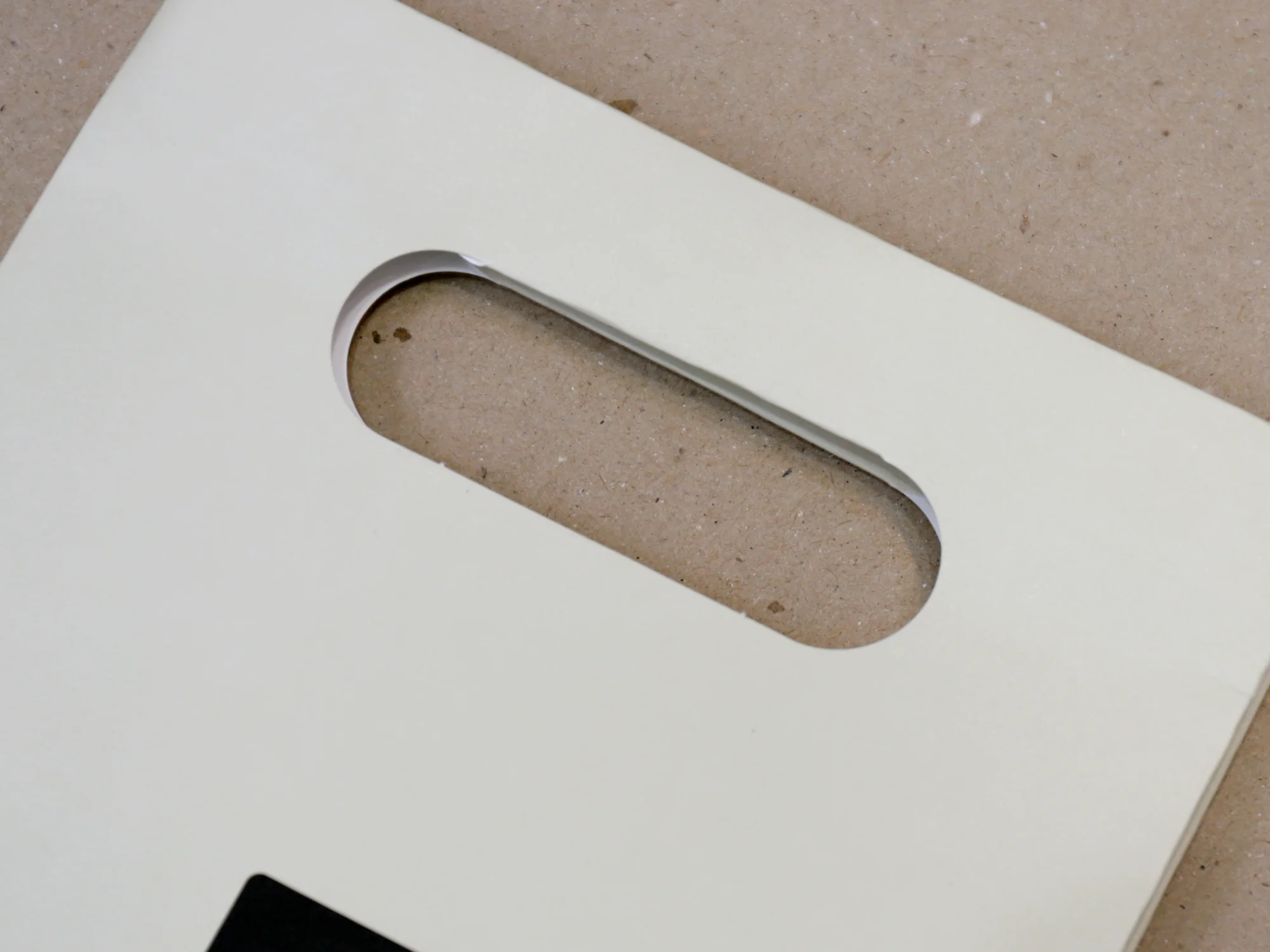 플러츠 손잡이타공 쇼핑백 쇼핑백 제작 사례 - 방산포장