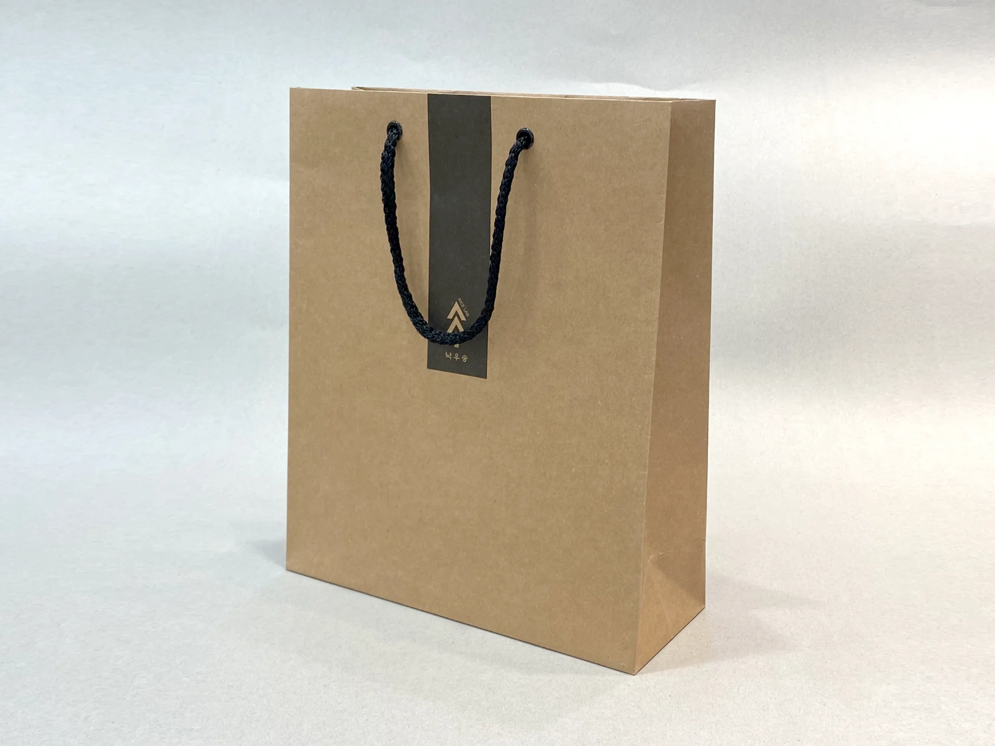 낙우송 쇼핑백 쇼핑백 제작 사례 - 방산포장