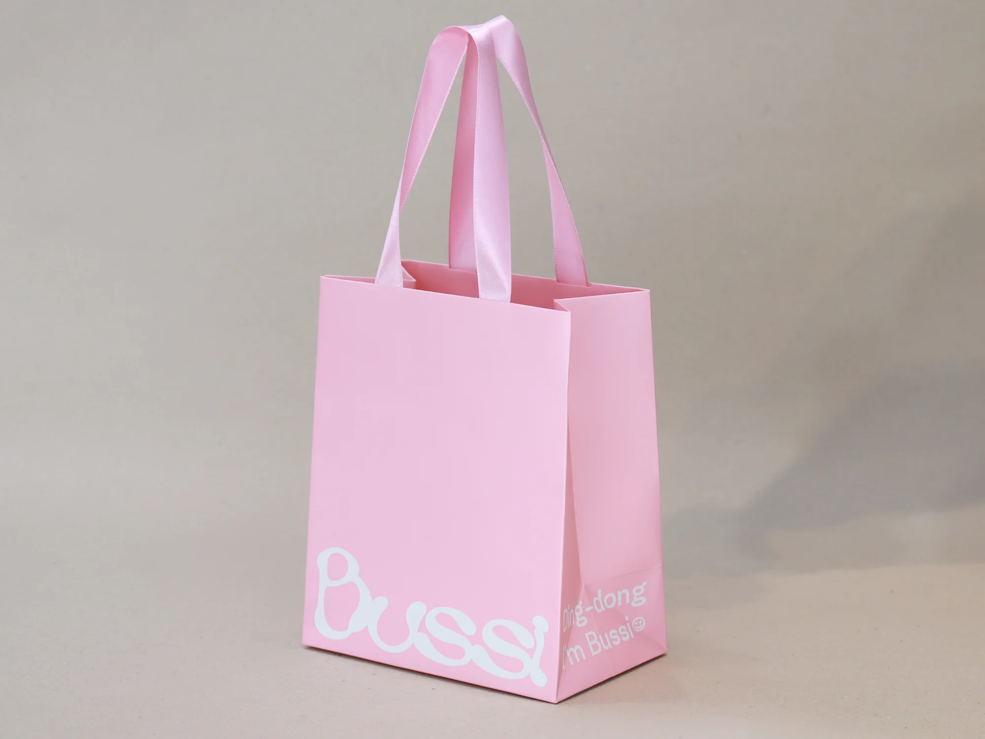 부씨 매립 쇼핑백 (핑크) 쇼핑백 제작 사례 - 방산포장