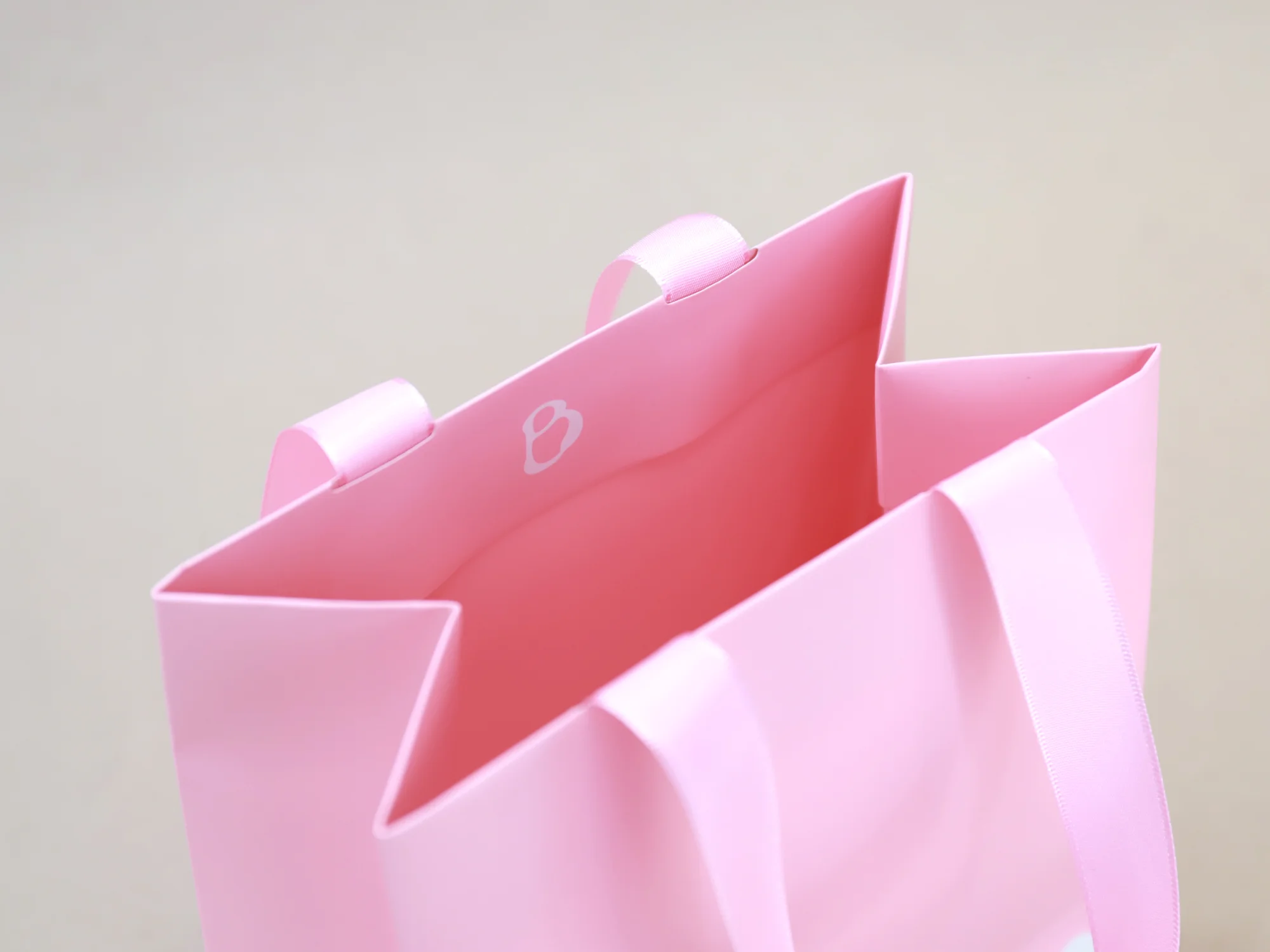 부씨 매립 쇼핑백 (핑크) 쇼핑백 제작 사례 - 방산포장