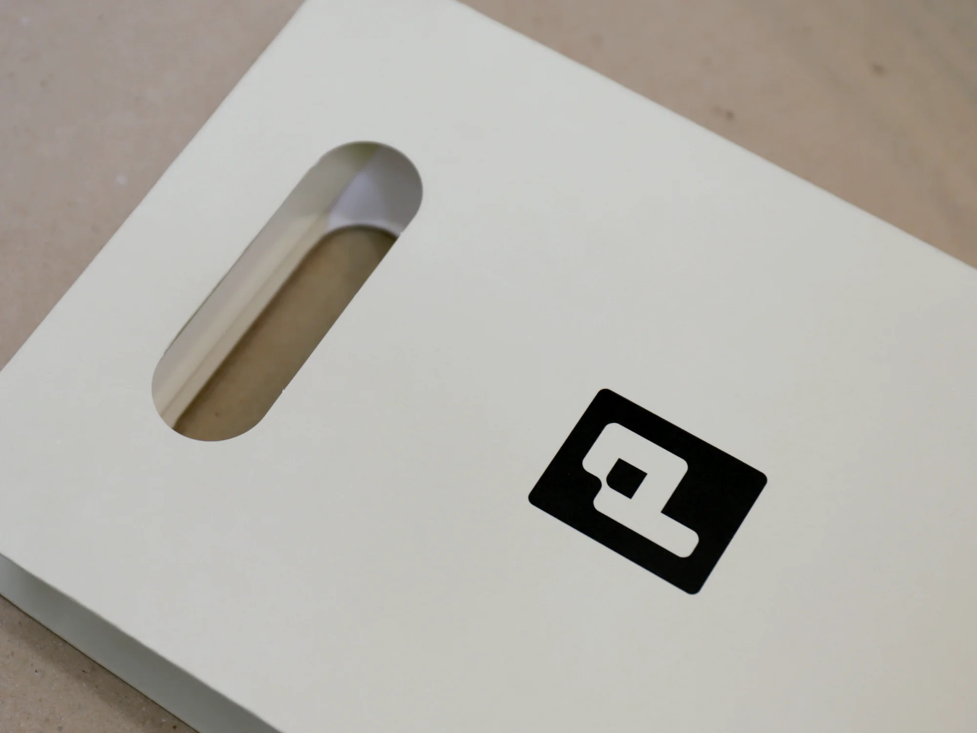 플러츠 손잡이타공 쇼핑백 쇼핑백 제작 사례 - 방산포장